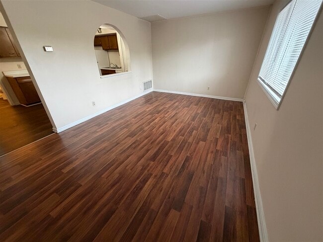 Building Photo - 1036 Ellen Dr