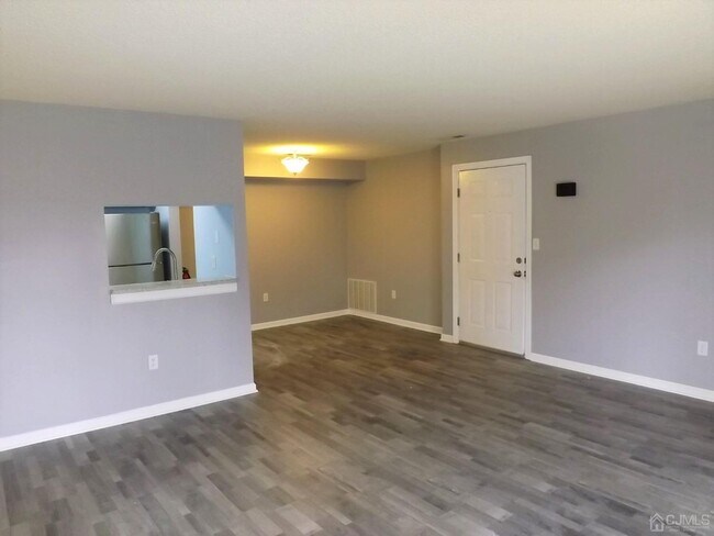 Building Photo - 5023 Ravens Crest Dr