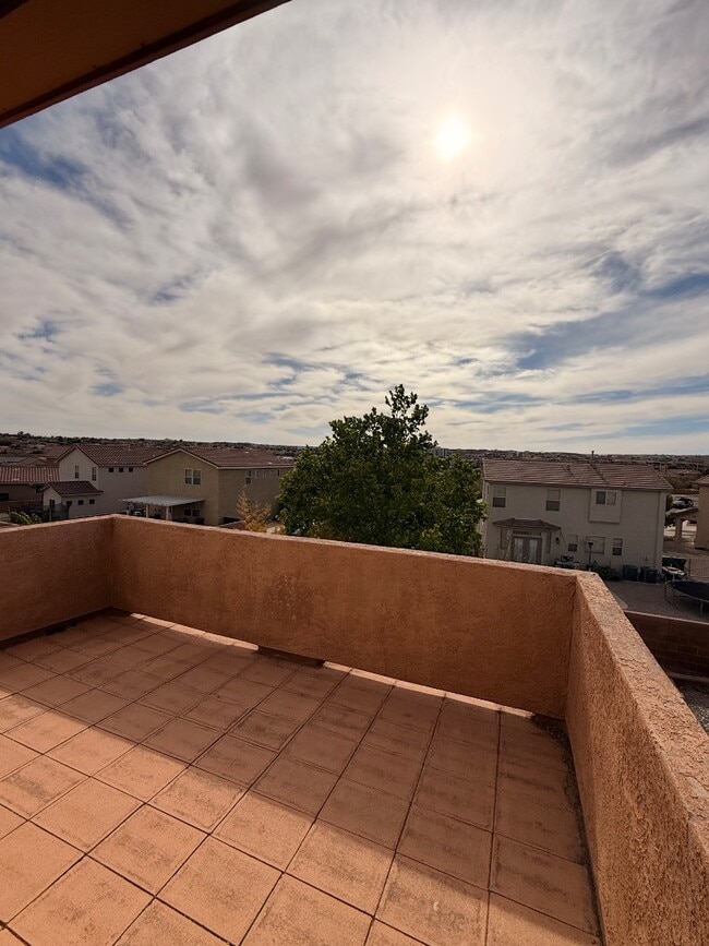 Building Photo - 2148 Vista de Colinas Dr SE