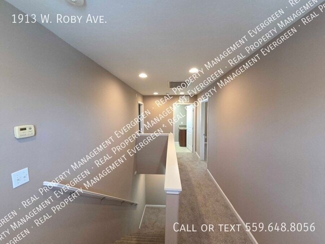 Building Photo - 1913 W Roby Ave