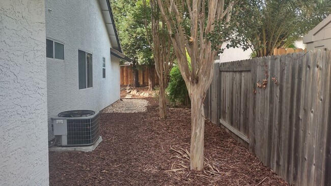 Building Photo - 1210 Camino Capistrano