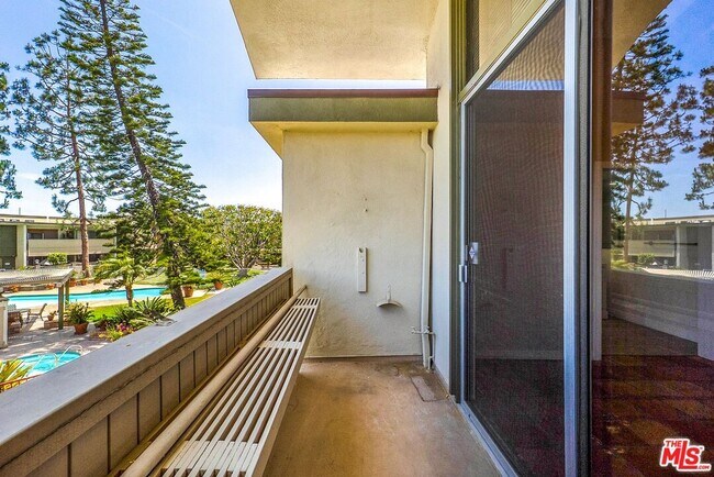Building Photo - 13214 Fiji Way