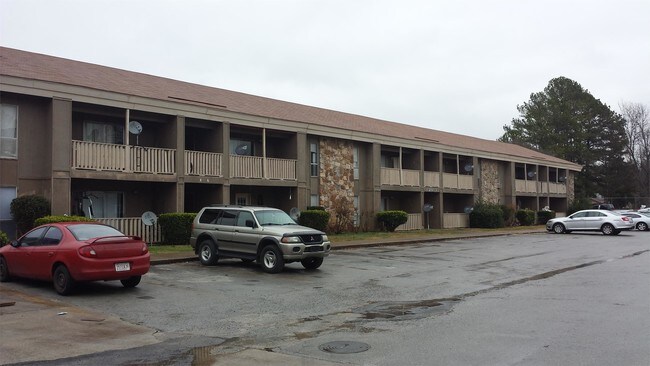 Building Photo - 3813 Triana Blvd SW