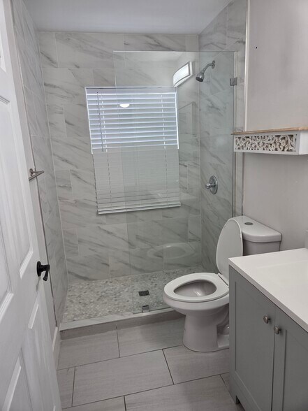 Building Photo - 8050 SW 157th Pl