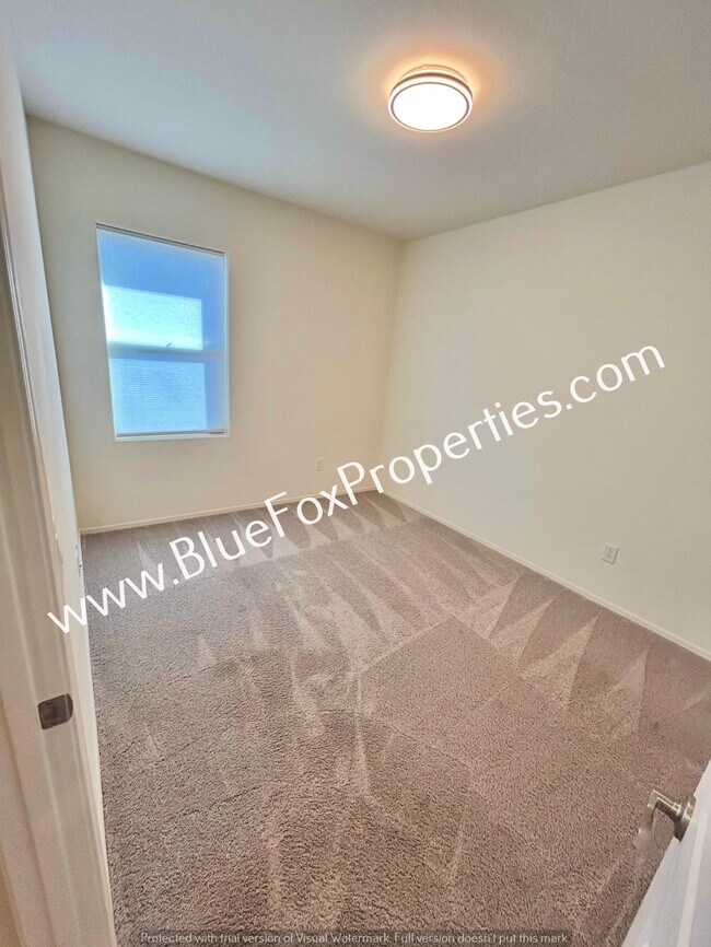 Building Photo - 7702 S Via Casa De Campo