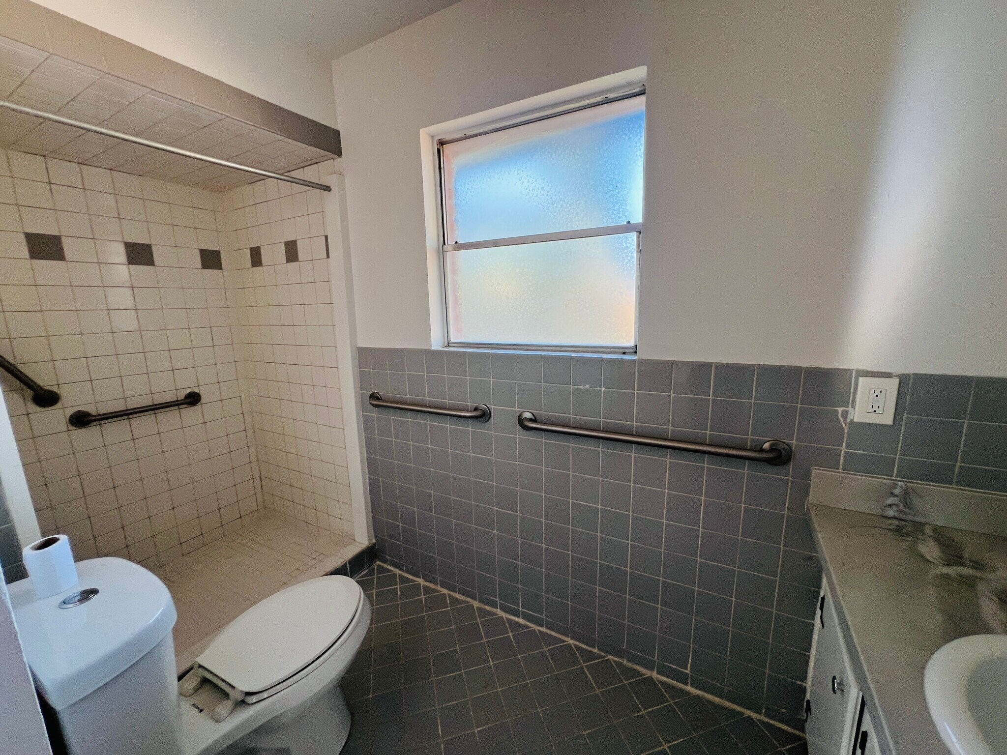 Building Photo - 5511 Willowbend Blvd