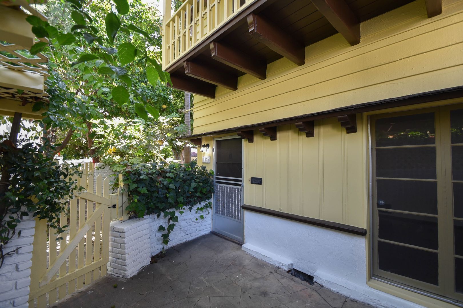 Building Photo - 1008 Orange Grv Ave