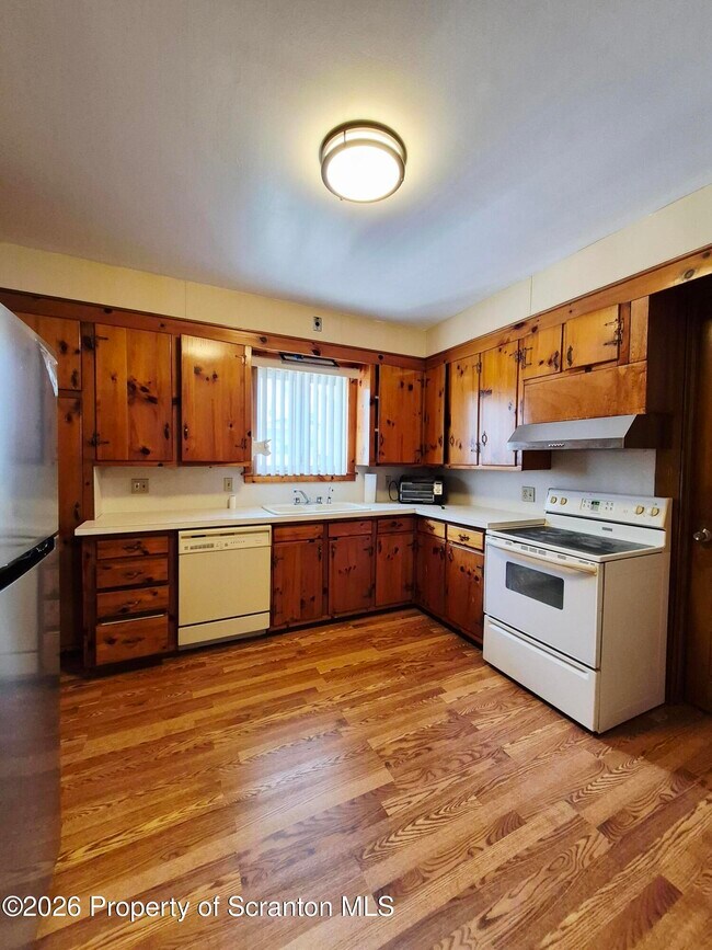 Building Photo - 109 Salem Ave