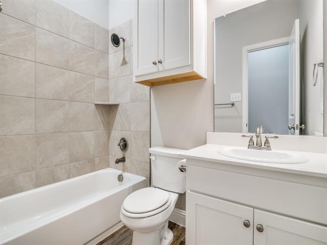 Building Photo - 1783 Amalfi Dr