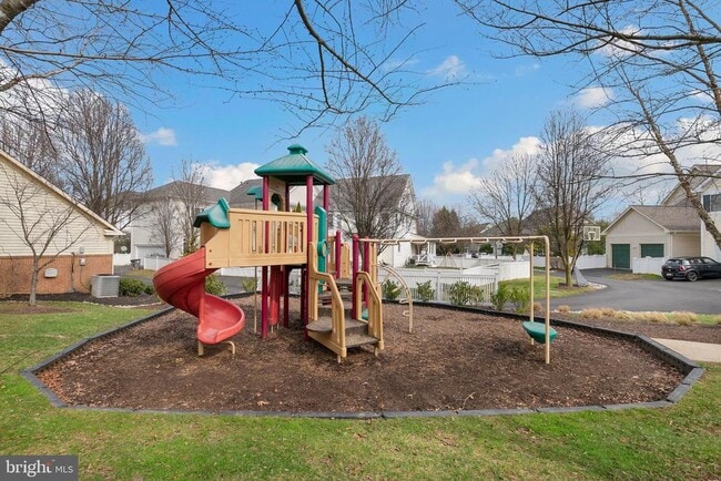 Building Photo - 709 Gaither Rd