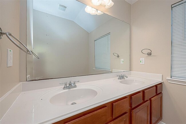 Building Photo - 25119 Florina Ranch Dr
