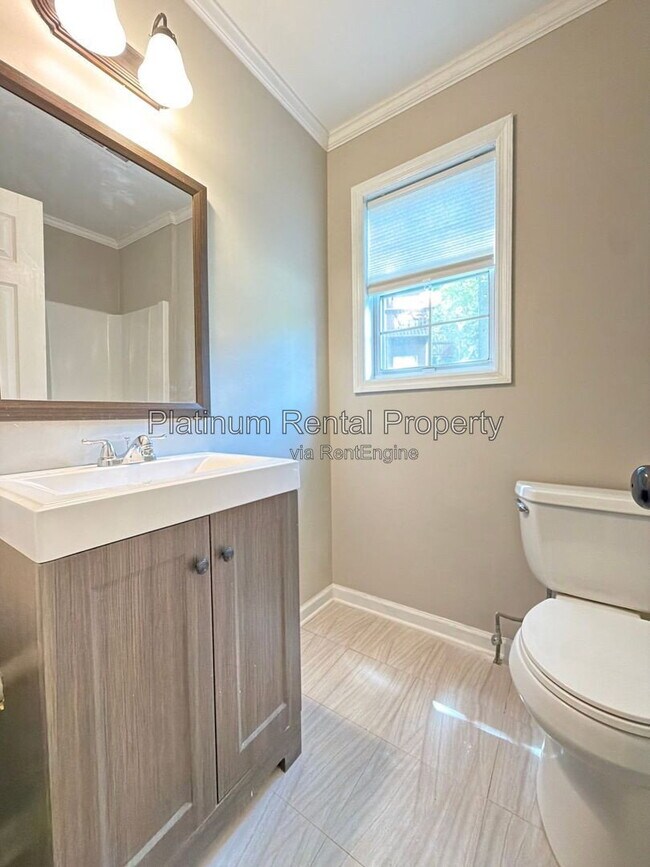 Building Photo - 5116 Laurel Bridge Ct SE