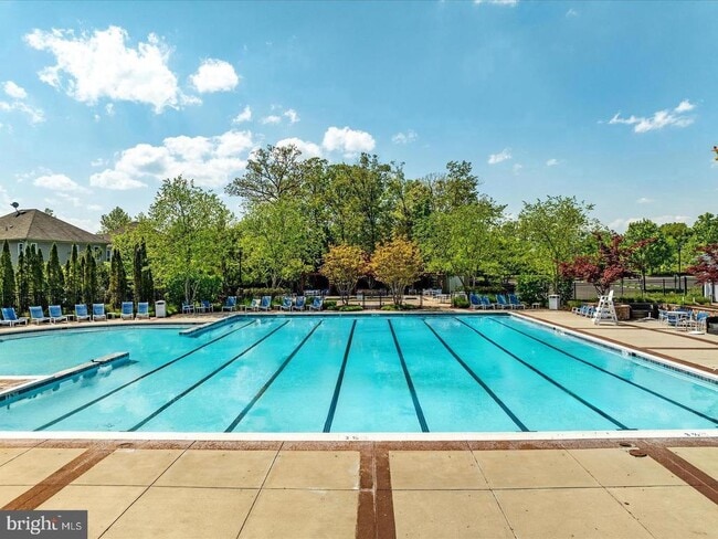 Building Photo - 42033 Bushclover Terrace