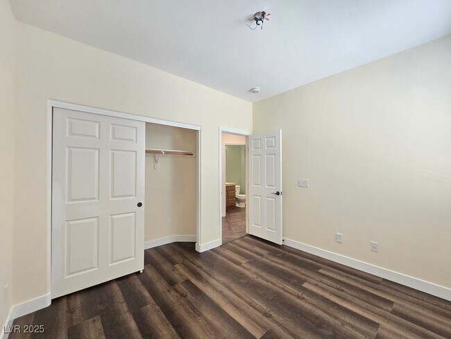 Building Photo - 10632 Open Range Ct