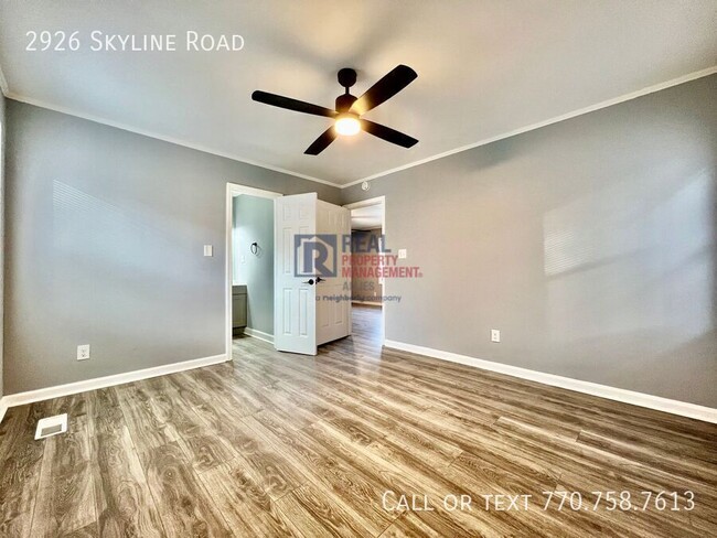 Building Photo - 2926 Skyline Rd