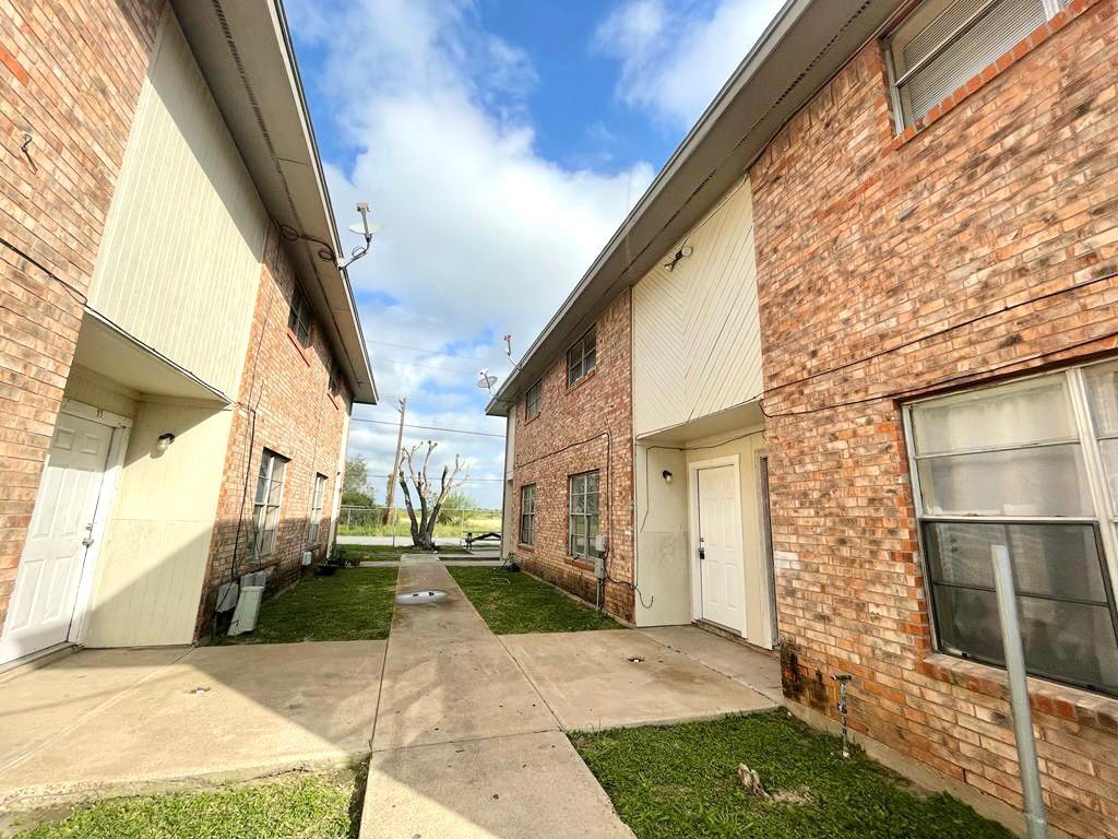Building Photo - 712 E Sugarcane Dr