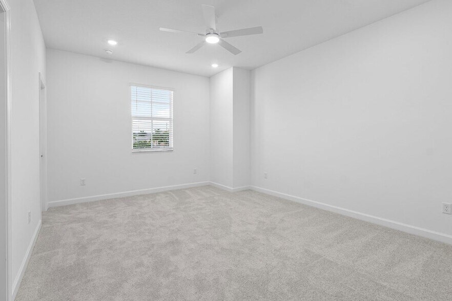 Building Photo - 6843 Cobia Cir