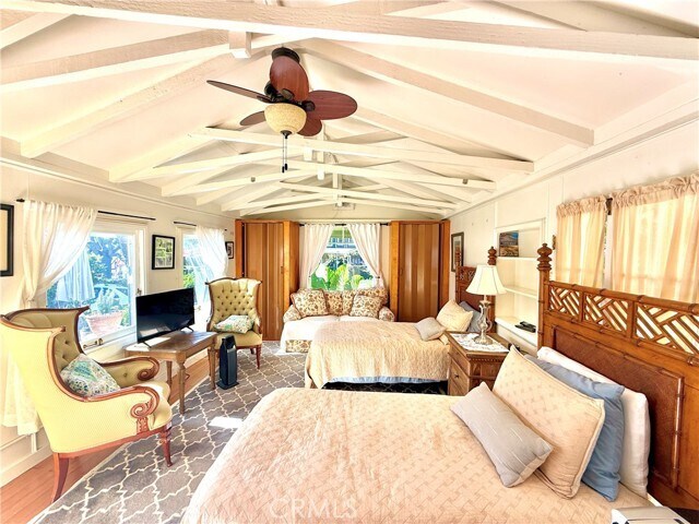 Building Photo - 455 Myrtle St