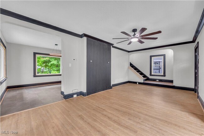 Building Photo - 3186 E 137th St