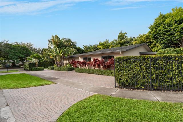 Building Photo - 6701 SW 49th Ter