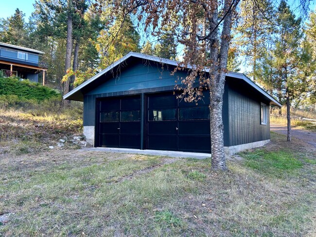 Building Photo - 110 Rimini Rd