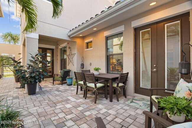 Building Photo - 6913 Vista Hermosa Dr