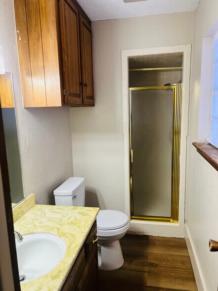 Building Photo - 3320 Arlington Dr