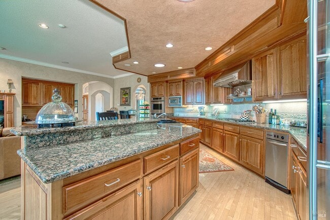 Building Photo - 2703 Brush Creek Rd