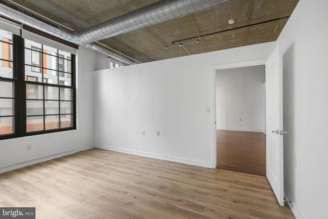 Building Photo - 112 N 2nd St
