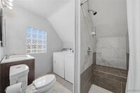 Building Photo - 214 58th St