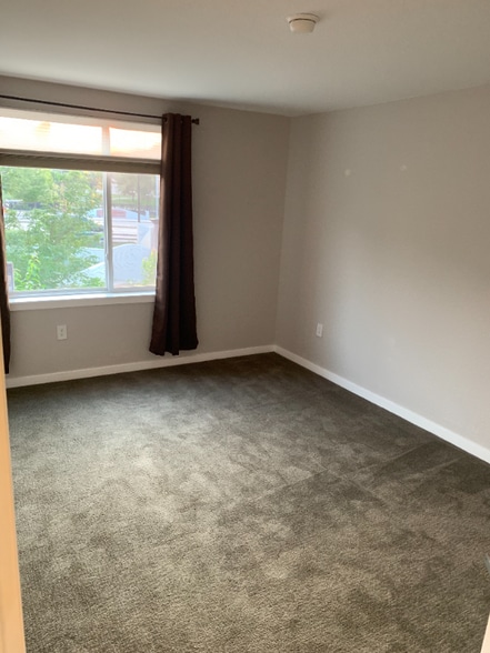 Building Photo - 2810 E College Ave