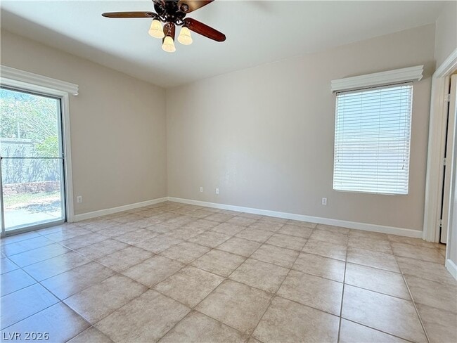 Building Photo - 9824 Garamound Ave