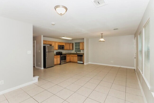 Building Photo - 4906 N Cancun Dr