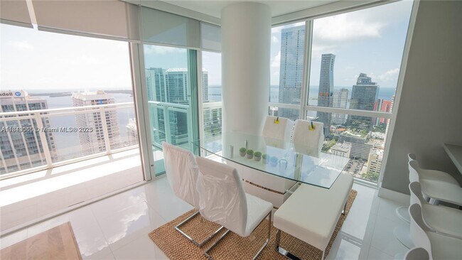 Building Photo - 1080 Brickell Ave