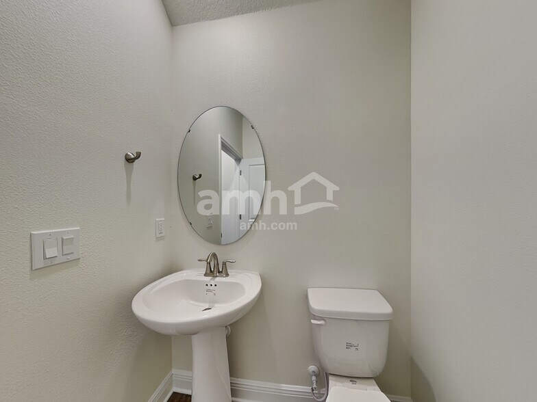 Building Photo - 4759 Tributary Ln