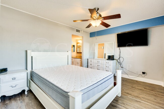 Building Photo - First Floor Riverfront Condo