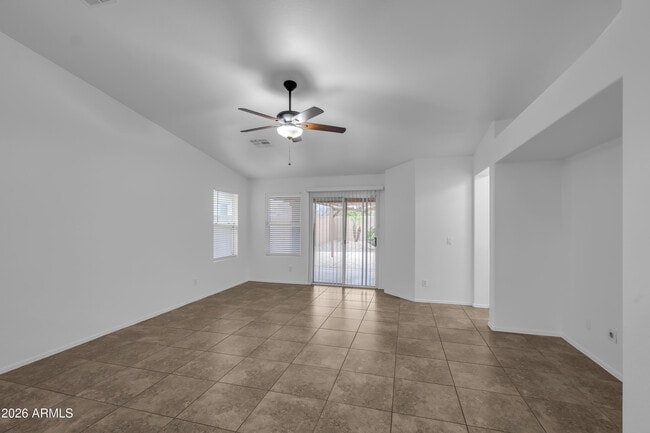 Building Photo - 1383 E Mayfield Dr