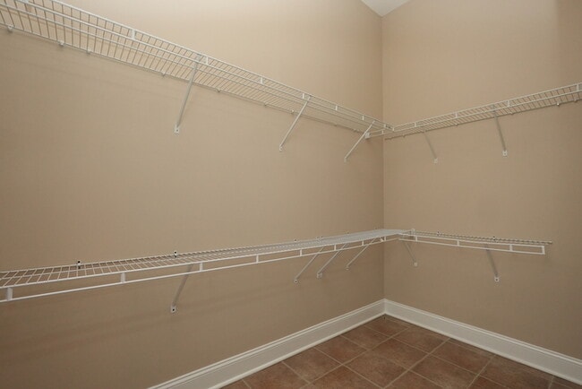 Building Photo - Spacious 5-Bedroom Home in Mooresville with Open Floor Plan & Loft!