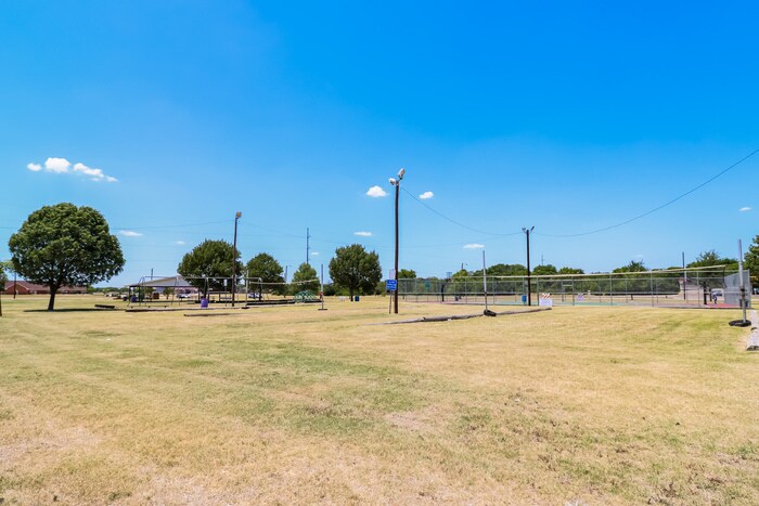 Building Photo - 404 Ridge Dr