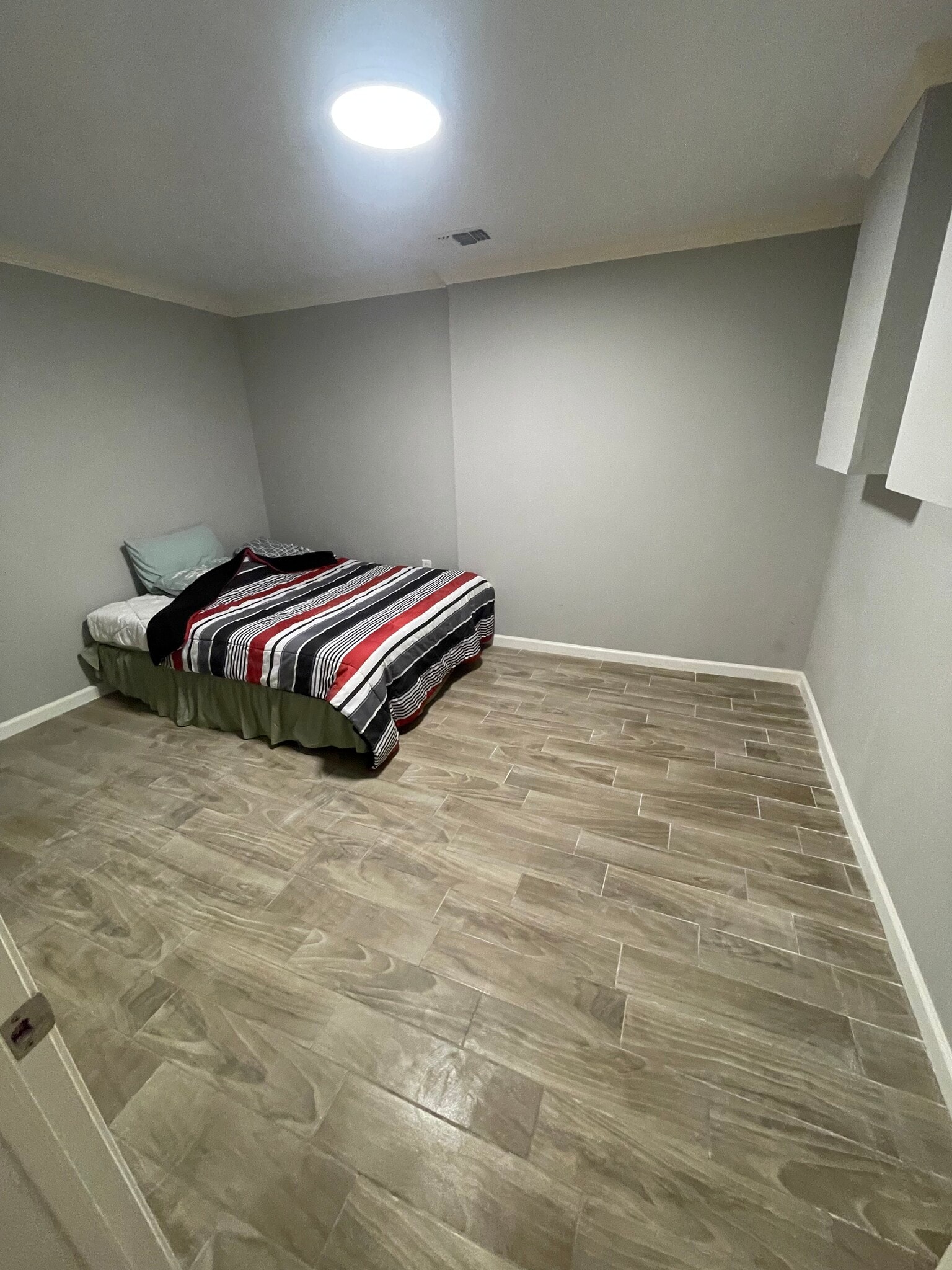 Building Photo - 585 Mulberry Park Cir