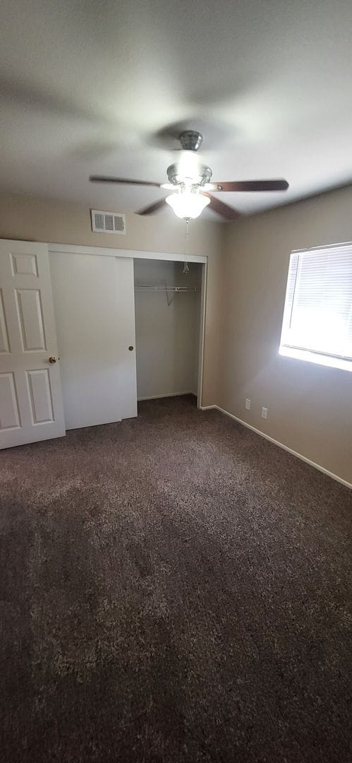Building Photo - 4 Bedroom, 3 Bath Cul-de-Sac in Hemet