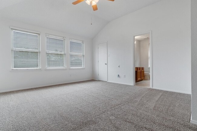 Building Photo - 202 Starlight Dr