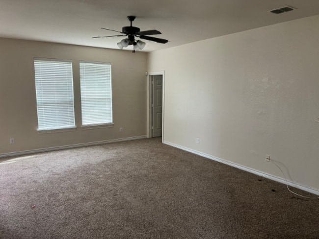 Building Photo - 1738 Summerwood Ln