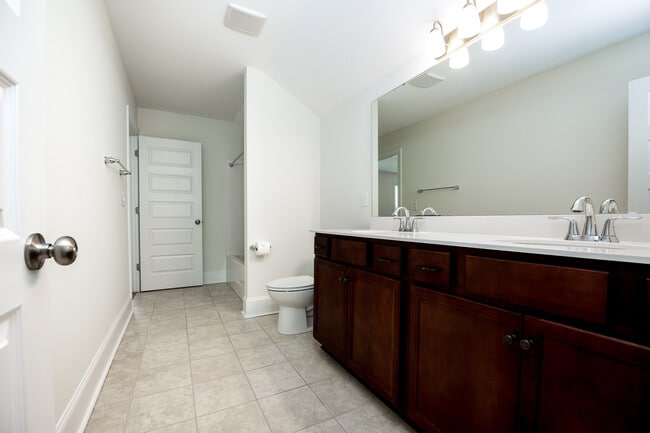 Building Photo - 1017 Blackpool Ct