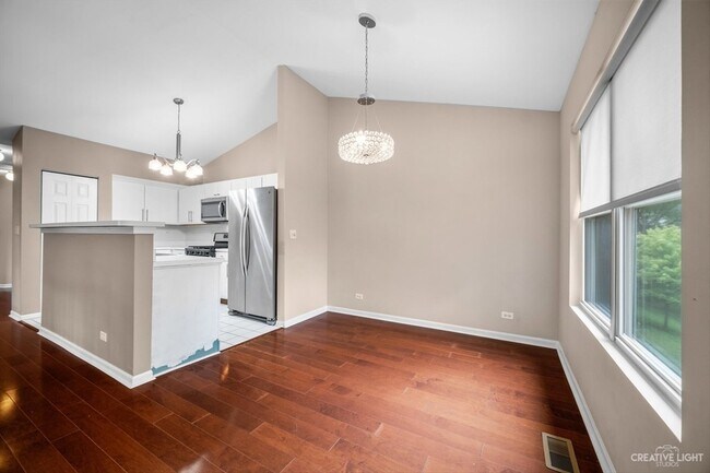 Building Photo - 968 Ainsley Dr