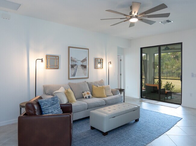 Building Photo - 3 Bedrooms | 2 Bathrooms | 2-Car Garage | Biscayne Landing – Gated Community