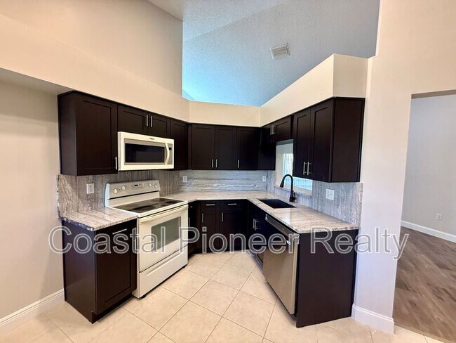 Building Photo - 8725 Huntfield St