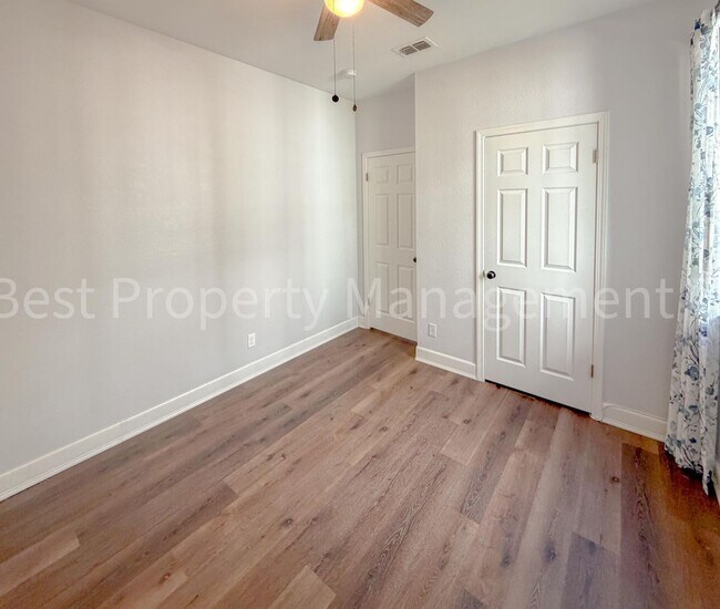 Building Photo - 23010 Canyon Terrace Dr