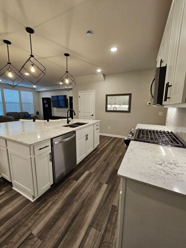 Building Photo - 17904 Giants Wy