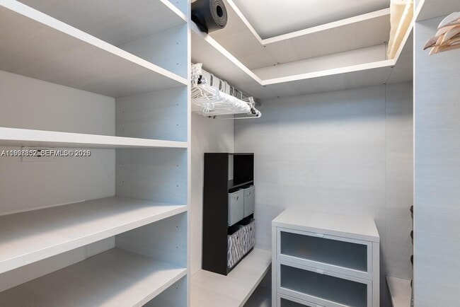 Building Photo - 68 SE 6th St